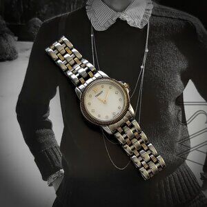 Ladies Tissot 24mm Mother of Pearl Stainless Steel 7 Jewel Quartz Watch